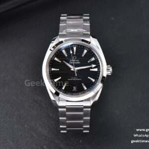 Aqua Terra 150M VSF 41mm esfera negra aguja plateada índices plateados brazalete SS A8900