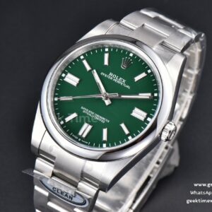 Oyster Perpetual 124300 41mm 904L Clean CF Green Dial SS Bracelet VR3230