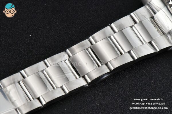 GMT-Master II 116710 LN Clean CF Black Ceramic Oyster Bracelet VR3186 - Image 12