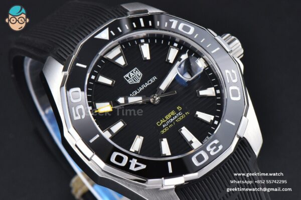 Aquaracer Calibre 5 OF 43MM Black Dial Black Bezel Rubber Strap Swiss SW200 - Image 10