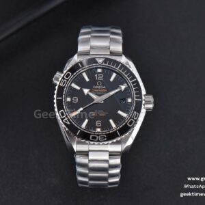 Planet Ocean 600m 43.5mm VSF Black Dial SS Bracelet A8906