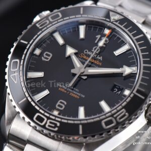 Planet Ocean 600m 43.5mm VSF Black Dial SS Bracelet A8906