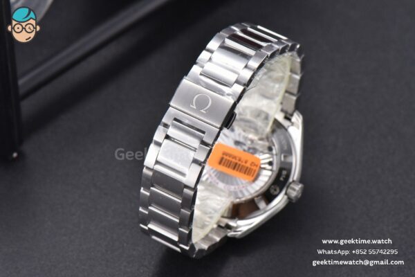 Aqua Terra 150M VSF 41MM Black Textured Dial Bumble Bee SS Bracelet A8500 - Image 28