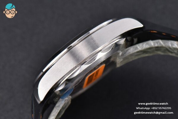 Aqua Terra 150M SeaMaster VSF 41MM White Dial Orange Hands Black Rubber Strap A8900 - Image 9