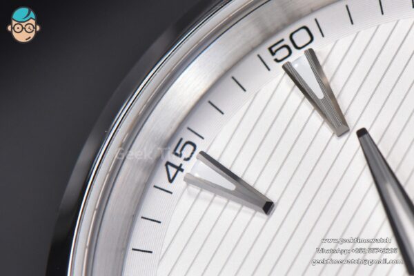 Aqua Terra 150M VSF 41MM White Textured Dial SS Bracelet A8500 - Image 9