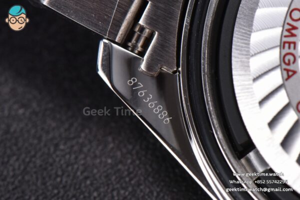 Aqua Terra 150M VSF 41MM White Textured Dial SS Bracelet A8500 - Image 14