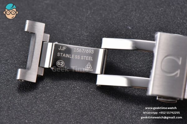 Aqua Terra 150M VSF 41MM White Textured Dial SS Bracelet A8500 - Image 27