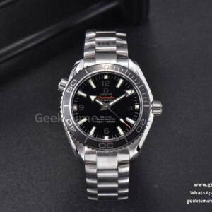 Planet Ocean 600m 42mm VSF Black Dial SS Bracelet A8500