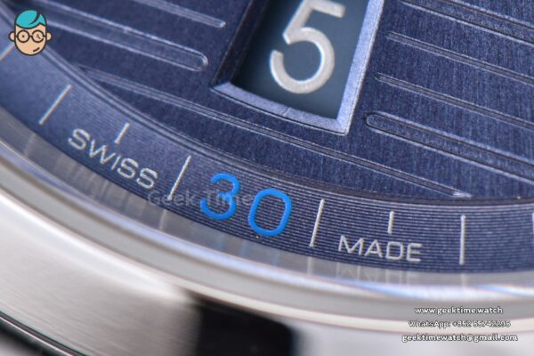 Aqua Terra 150M Master Chronometers VSF 41MM Dark Blue Dial Blue Hand Rubber Strap A8900 - Image 4