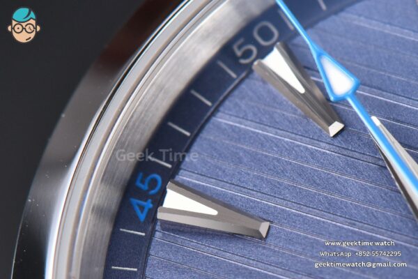 Aqua Terra 150M Master Chronometers VSF 41MM Dark Blue Dial Blue Hand Rubber Strap A8900 - Image 6