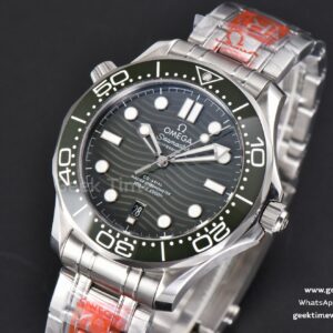 Seamaster Diver 300M 42mm ORF Green Ceramic Green Dial SS Bracelet A8800