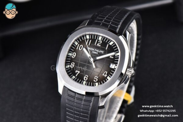 Aquanaut 5167 40mm 3KF Black Dial Black Rubber Strap A330 V3