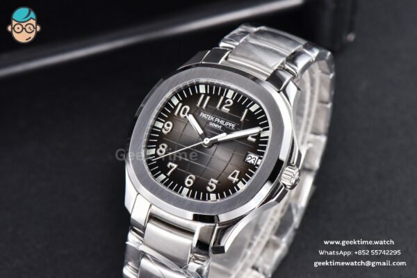 Aquanaut 5167 40mm 3KF Black Dial SS Bracelet A330 V3