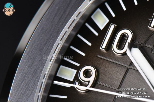 Aquanaut 5167 40mm 3KF Black Dial SS Bracelet A330 V3 - Image 5