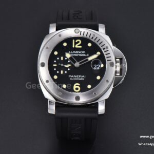 PAM1024 Luminor Submersible 44mm VSF Black Dial Rubber Strap