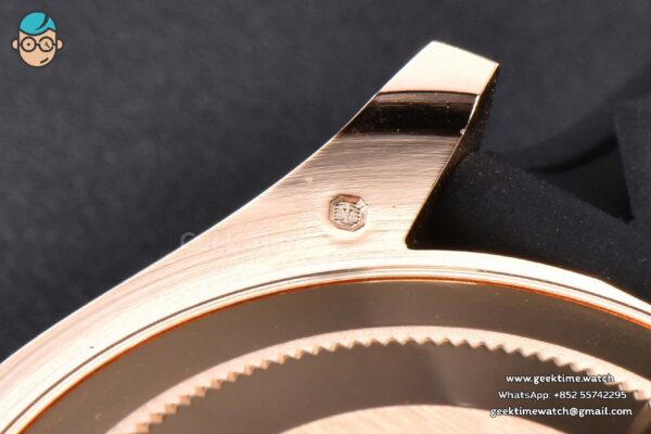 Yacht-Master 126622 ARF 40MM RG Black Ceramic Bezel Oysterflex Strap VR3235 - Image 31