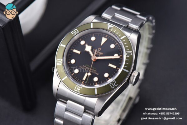 Black Bay “Green” Exclusive to Harrods 41MM ZF SS Bracelet A2824