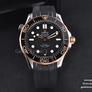 Seamaster Diver RG/SS 300M VSF 42mm Black Dial Rubber Strap A8800