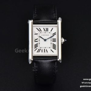 Tank Must Large 33mm K11F White Dial Smooth Black Strap Quartz