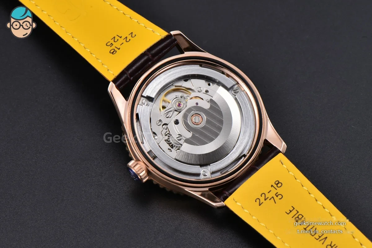 BLNavitimer Automatic 41mm RG BLSF Silver Dial on Brown Leather Strap A2824