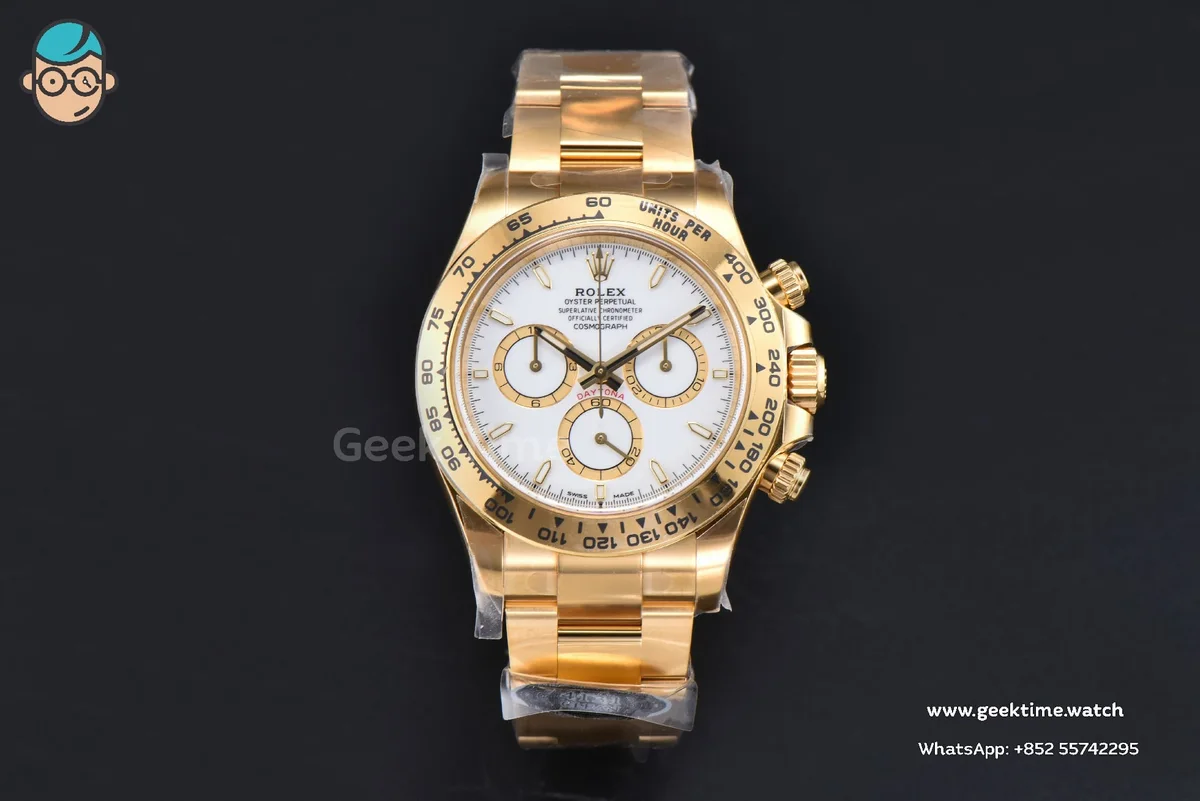 Daytona 126508 YG 40mm Clean White / Black Subdial YG Bracelet DD4131