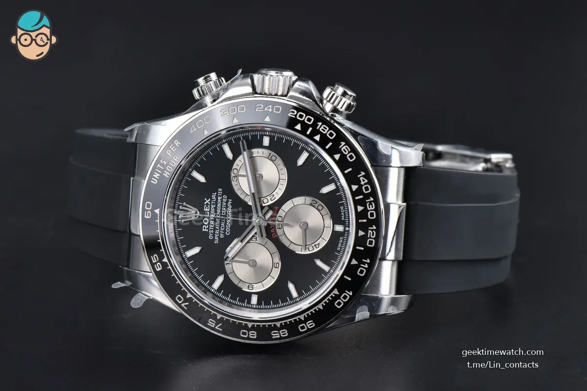 Daytona 126519 40mm SS BPF Black Dial Sliver Subdial Black Oysterflex Strap SH4131