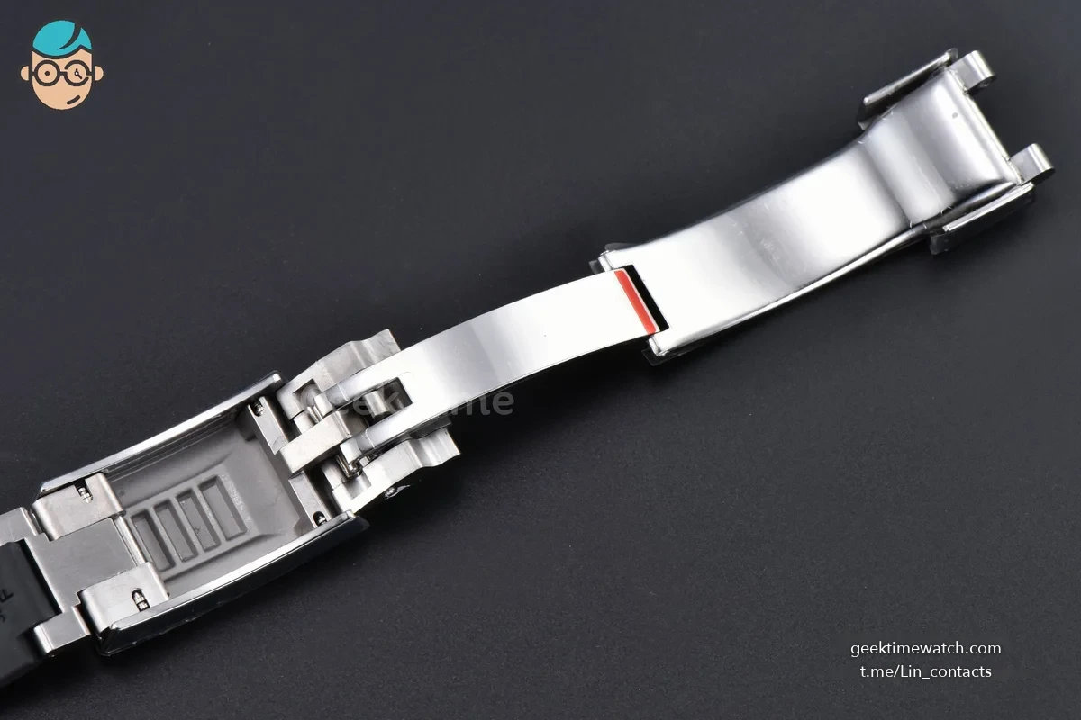 Daytona 126519 40mm SS BPF Black Dial Sliver Subdial Diamond Marker Black Oysterflex Strap SH4131