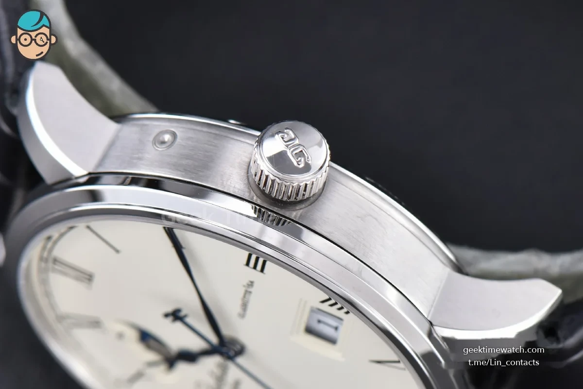 Excellence Panorama V9F 40MM SS Date Moonphase White Dial Black Leather Strap A100