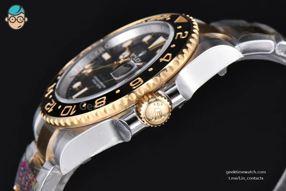 GMT Master II 116713 GRNR 40mm YG/SS Clean Black Bezel Black Dial Osyter Bracelet DD3186