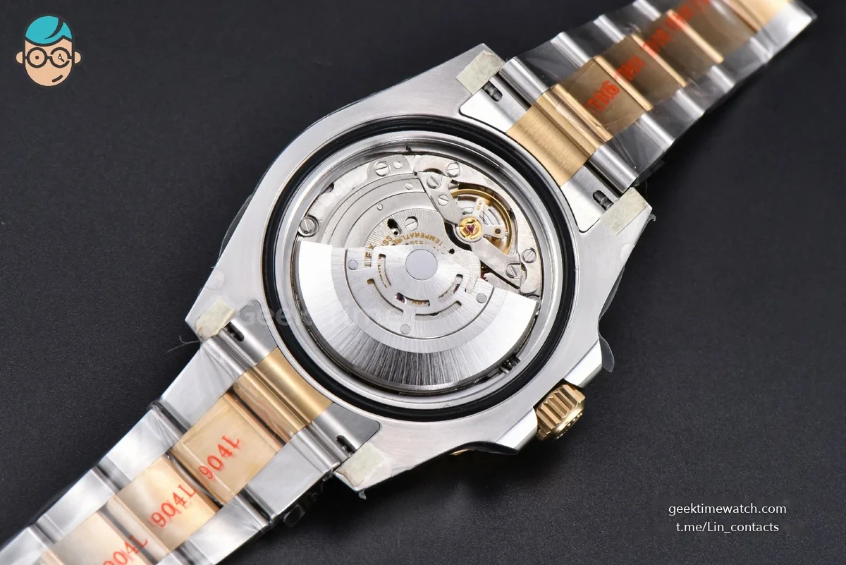 GMT Master II 116713 GRNR 40mm YG/SS Clean Black Bezel Black Dial Osyter Bracelet DD3186
