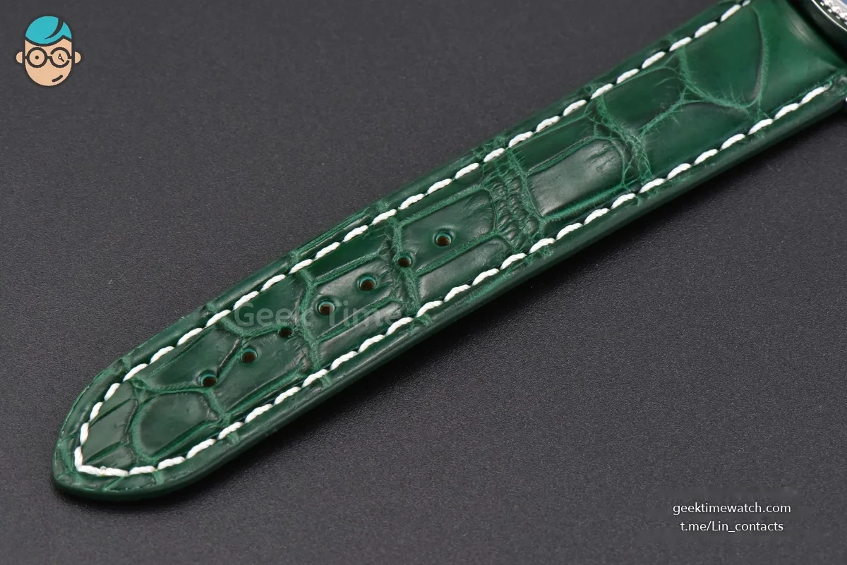 Navitimer 41mm TF Green Dial Green Leather Strap 2824