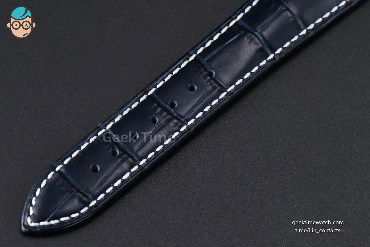 Navitimer Automatic 41mm SS BLSF Blue Dial on Blue Leather Strap A2824