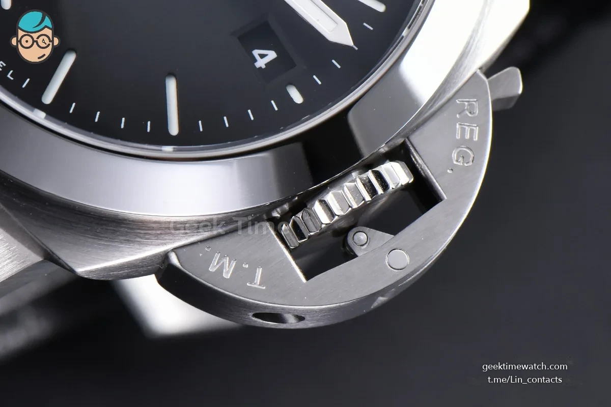 PAM1365 Luminor Quaranta BiTempo 40mm VSF Black Dial Leather Strap P900