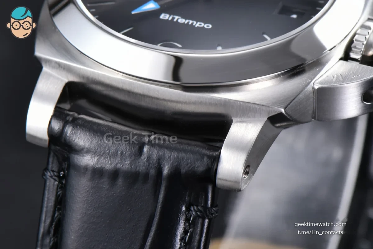 PAM1365 Luminor Quaranta BiTempo 40mm VSF Black Dial Leather Strap P900