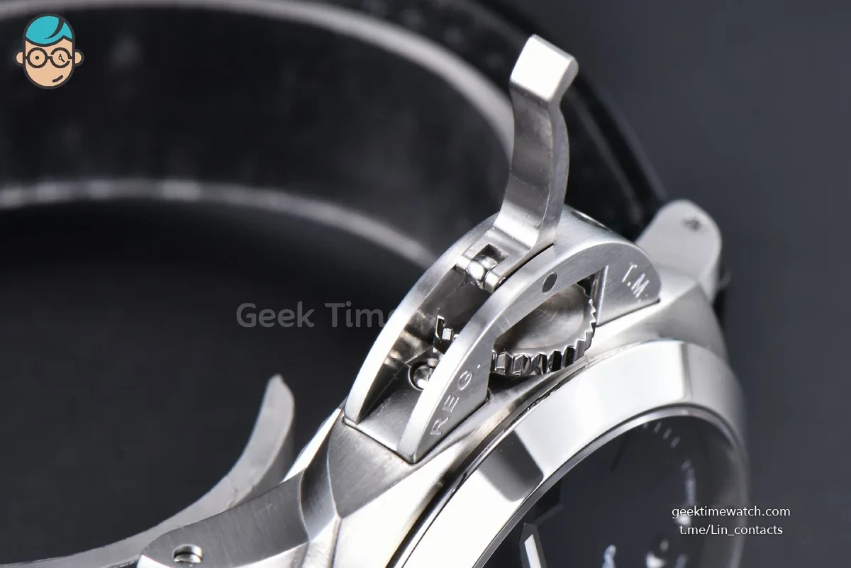 PAM1365 Luminor Quaranta BiTempo 40mm VSF Black Dial Leather Strap P900