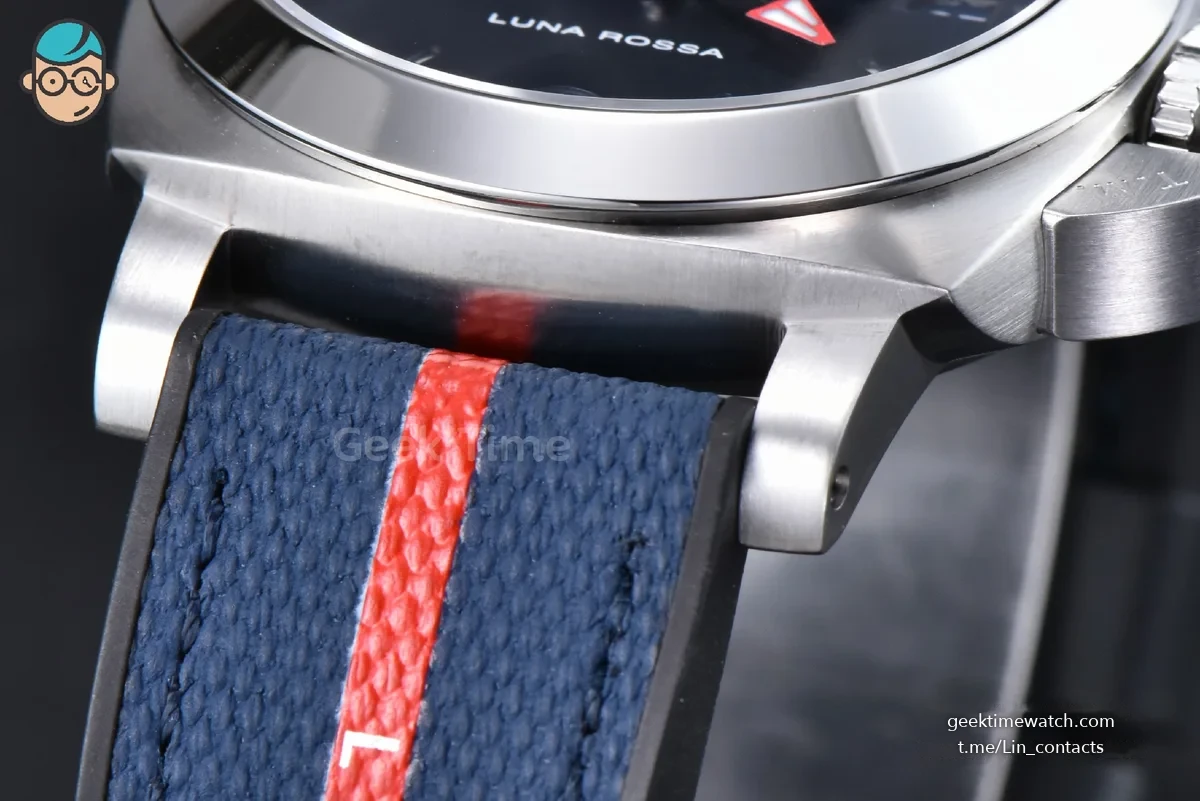 PAM1404 Quaranta BiTempo Luna Rossa 40mm VSF Blue Dial Gummy Strap P900