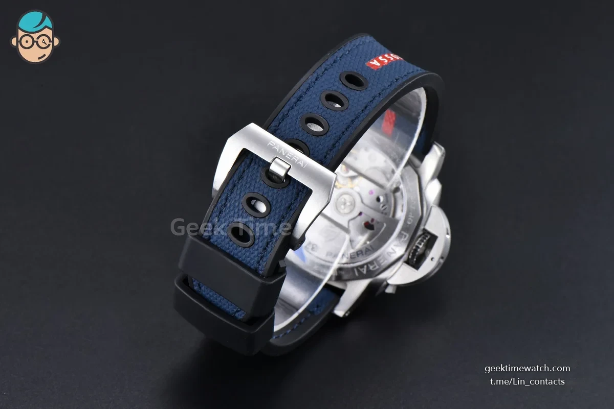 PAM1404 Quaranta BiTempo Luna Rossa 40mm VSF Blue Dial Gummy Strap P900