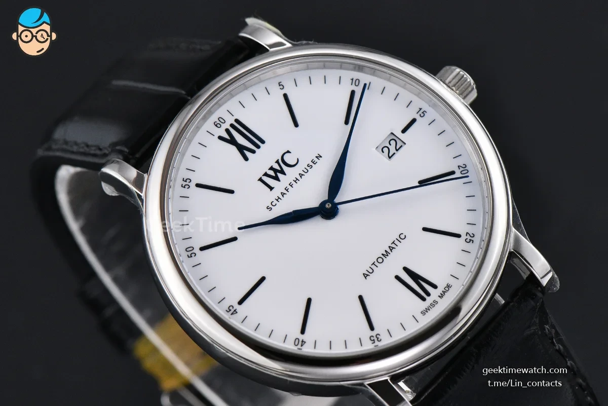 Portofino ‘150 Years’ V7F 40MM White Dial Blue Hands Black Leather Strap A2892