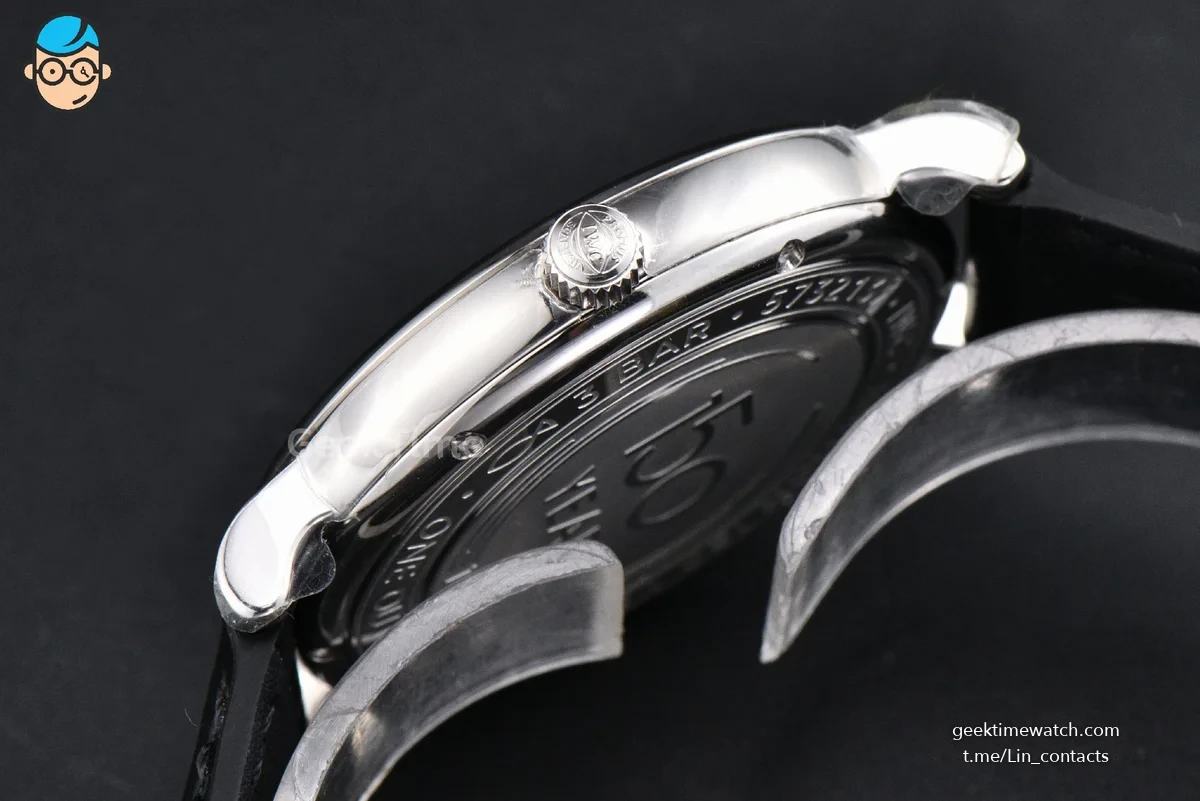 Portofino ‘150 Years’ V7F 40MM White Dial Blue Hands Black Leather Strap A2892