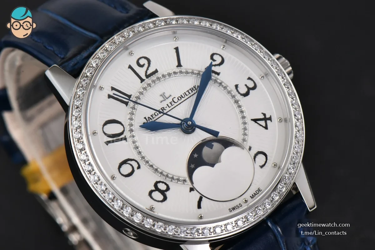 Rendez-Vous Moon 34mm GF Diamond White Textured Dial Blue Leather Strap A935