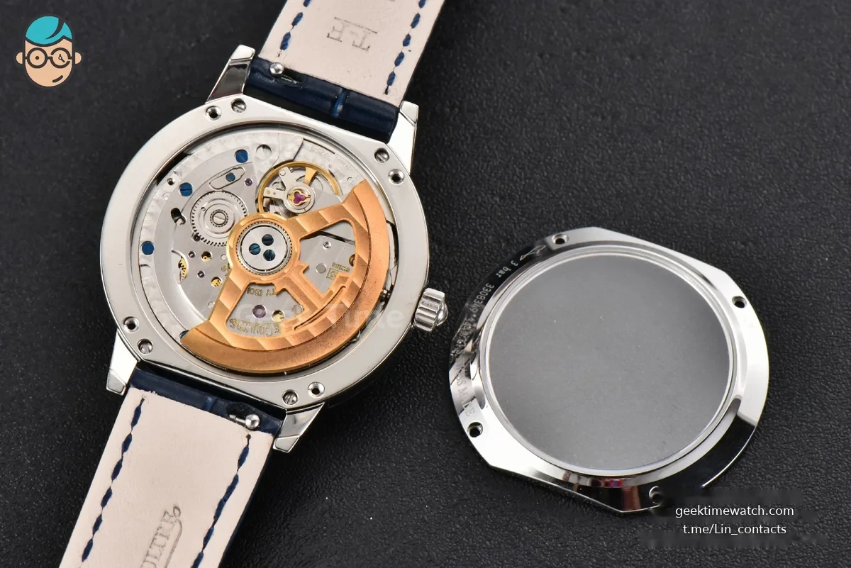 Rendez-Vous Moon 34mm GF Diamond White Textured Dial Blue Leather Strap A935
