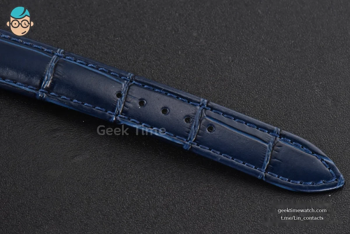 Rendez-Vous Moon 34mm GF Diamond White Textured Dial Blue Leather Strap A935