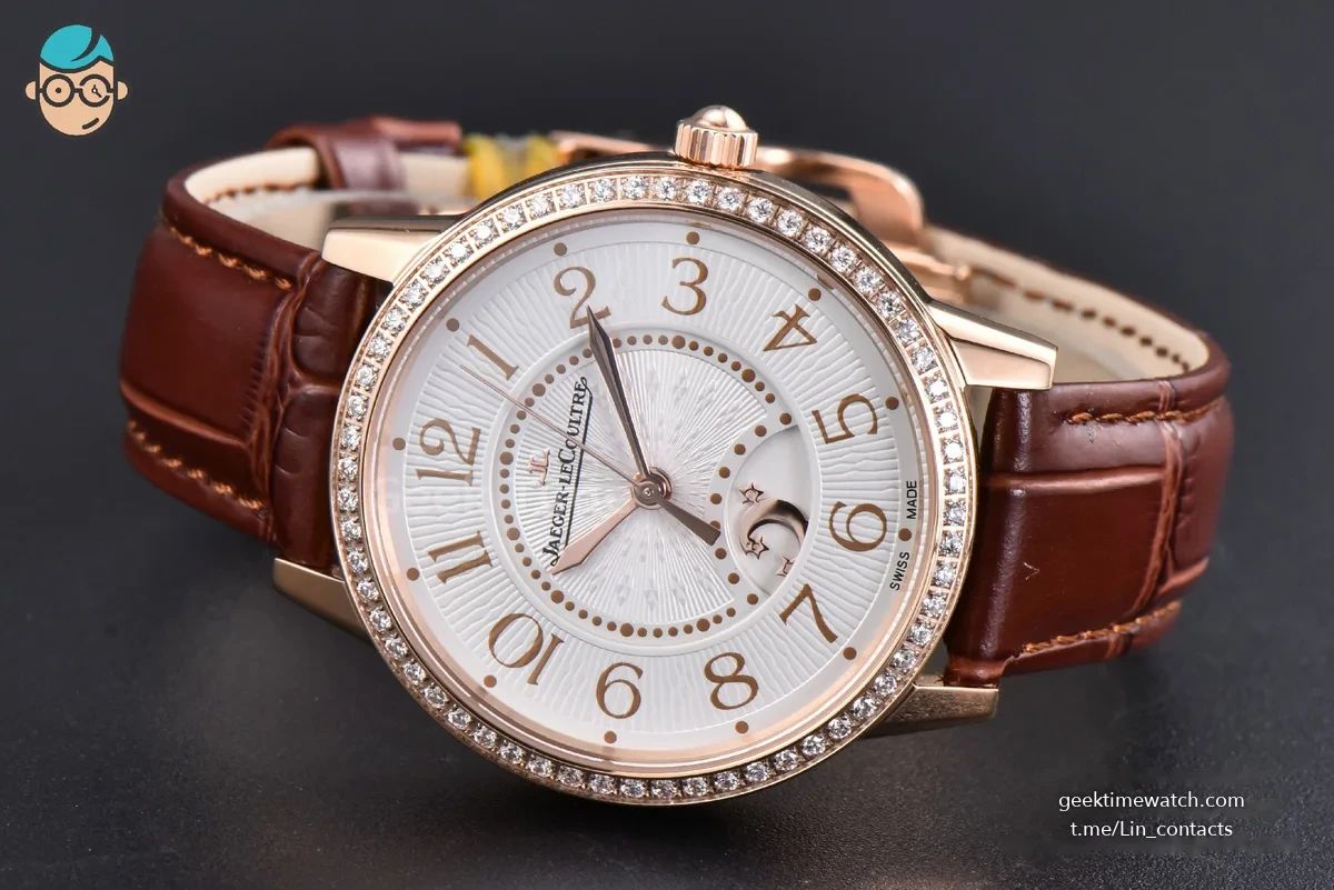Rendez-Vous Night & Day 34mm APSF RG Diamond White Textured Dial Brown Leather Strap A898