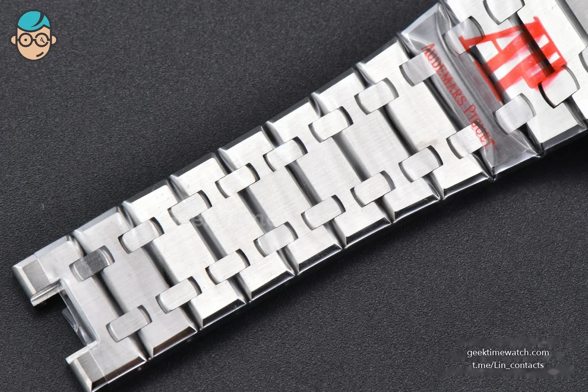 Royal Oak 15510 “50th Anniversary” ORF 41MM SS White Dial SS Bracelet SA4302