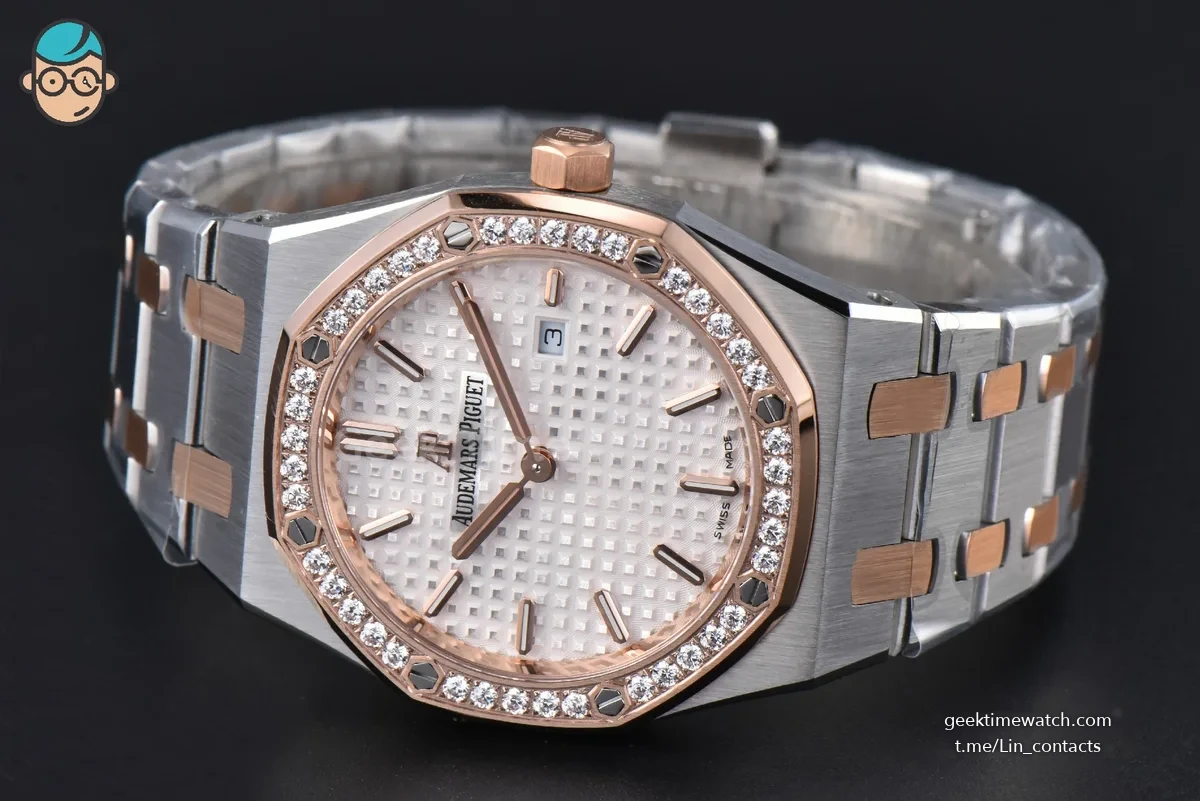 Royal Oak Ladies 67651SR 33mm ZF RG/SS Diamond White Dial RG/SS Bracelet Quartz