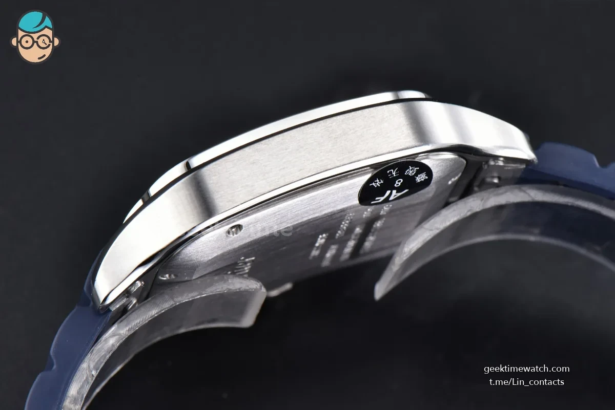 Santos de Cartier Large 40mm AF SS Blue Dial Blue Rubber Strap MIYOTA 9015