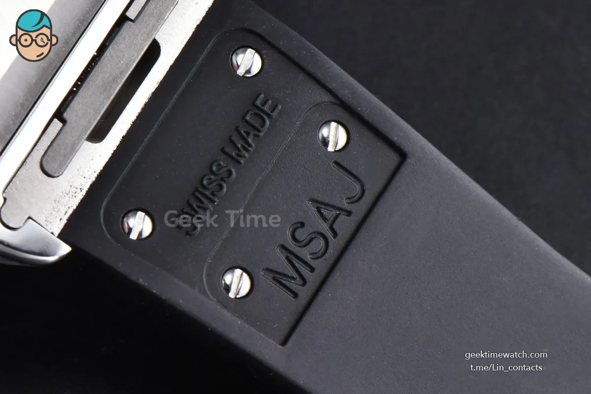 Santos de Cartier Large 40mm AF SS White Dial Black Rubber Strap MIYOTA 9015