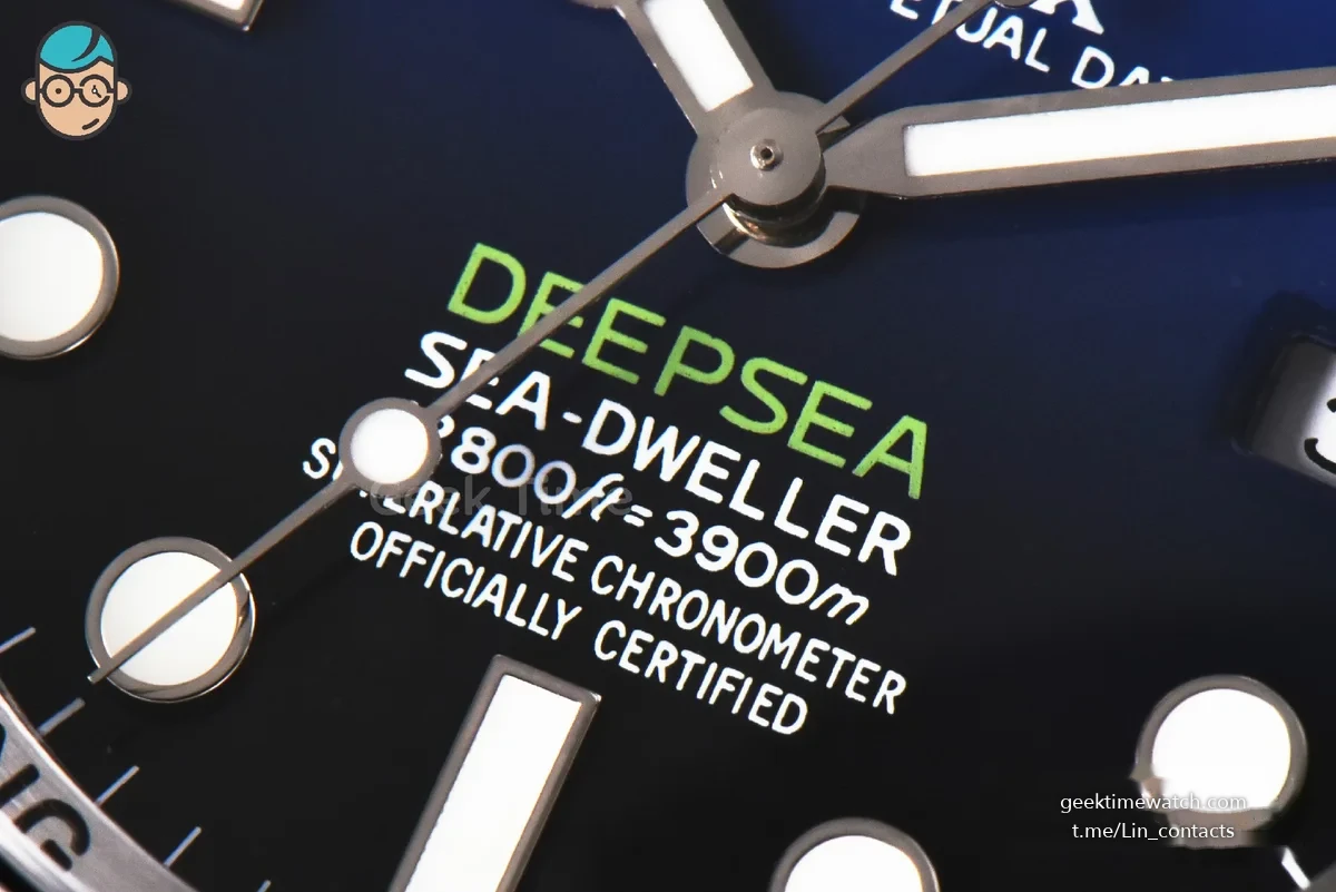Sea-Dweller 44mm 126660 CSF ‘D-Blue’ Dial SS Bracelet VR3235