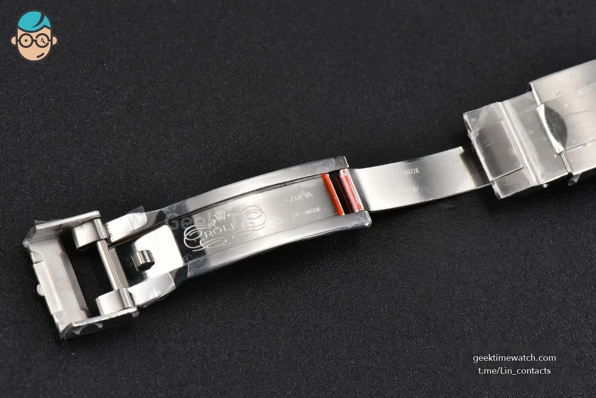 Sea-Dweller 44mm 126660 CSF ‘D-Blue’ Dial SS Bracelet VR3235