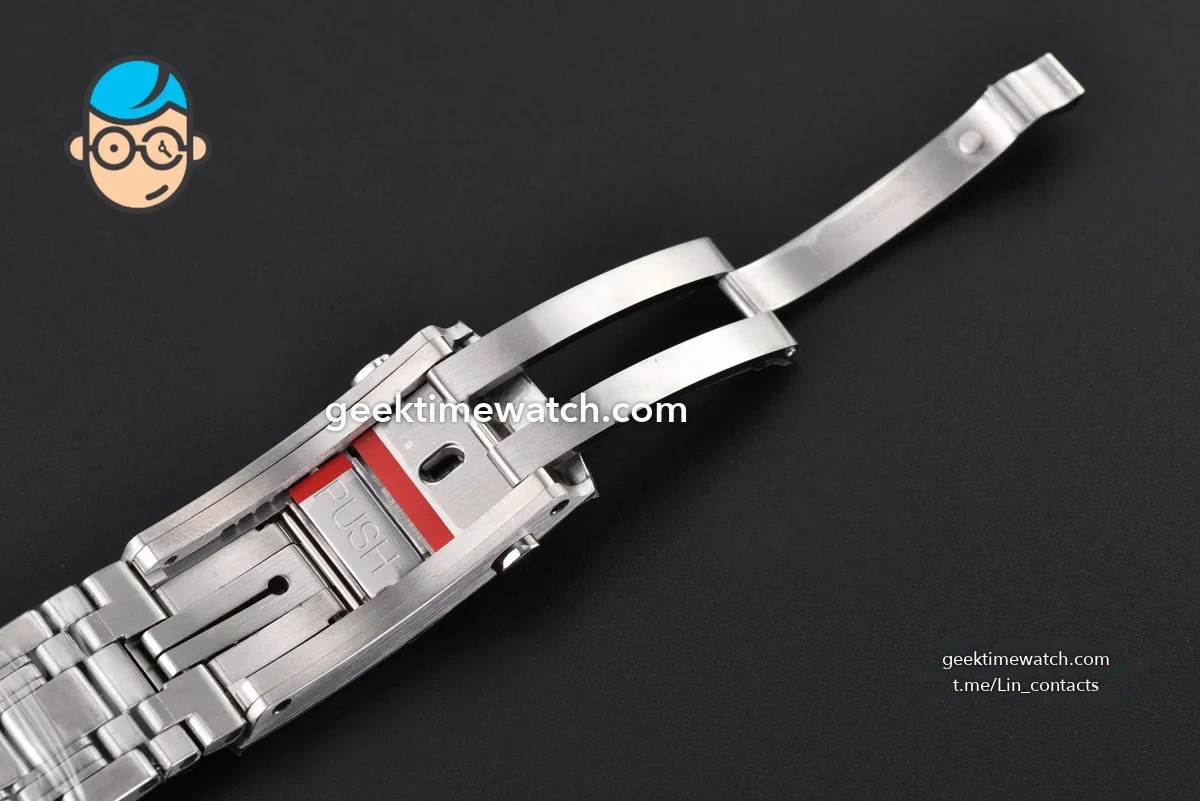 SeaMaster 300M VSF White Dial Blue Bezel Steel bracelet VS8800 clone movment(with free rubber strap )